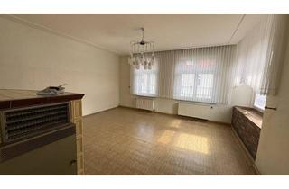 Mehrfamilienhaus kaufen in 08451 Crimmitschau, Mehrfamilienhaus in idealer Lage – Ihre optimale Kapitalanlage!