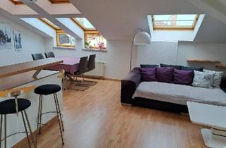 Wohnung kaufen in 04425 Taucha, Taucha - Bezugsfreie 2-Zimmer-Dachgeschosswohnung mit Loggia, Aufzug & TG-