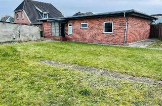 Haus kaufen in 24768 Rendsburg, Rendsburg - Charmanter Bungalow mit großem Grundstück in ruhiger Lage.