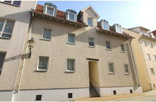 Wohnung kaufen in 38820 Halberstadt, Halberstadt - DG Wohnung 2-Zi, freistehend, frisch renoviert