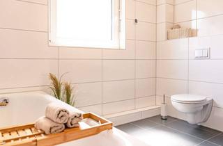 Wohnung kaufen in Tübinger Straße/Panoramastr. 14, 71157 Hildrizhausen, Haus zum Preis einer Wohnung, KfW 40 Standard