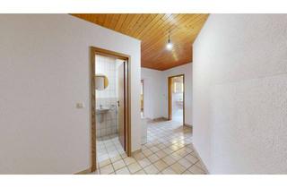 Wohnung kaufen in 76689 Karlsdorf-Neuthard, Schöne 2,5 Zimmer-Dachgeschosswohnung mit PKW Stellplatz und Balkon in Karlsdorf-Neuthard