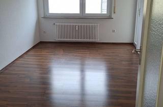 Wohnung kaufen in 76448 Durmersheim, Grosse Vier-Zimmer-Wohnung mit Balkon und Tageslichtbad
