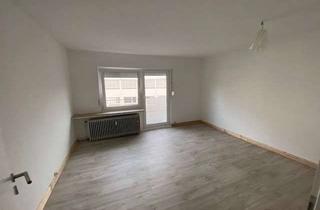 Wohnung mieten in Alte Rathausstraße, 51643 Gummersbach, GM- Zentrum. Modernisierte Dachgeschosswohnung mit vier Zimmern in der Stadtmitte