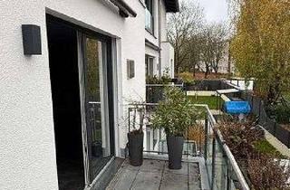 Wohnung mieten in 12247 Lankwitz, Gepflegte Neubauwohnung mit EBK und Balkon