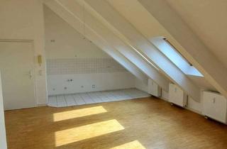 Wohnung mieten in Haarbergstraße 39, 99097 Melchendorf, Atelierwohnung mit Balkon und Parkettboden