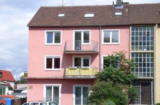 Wohnung mieten in 97318 Kitzingen, Kitzingen, helle 4-Zimmer Wohnung mit Balkon ab 01.01.2026 zu vermieten!
