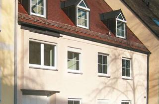 Wohnung mieten in Alte Poststr. 93, 85356 Freising, Für Gartenliebhaber mit 5-Zimmer Haus im Haus, EBK, Balkone und Garage