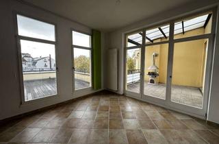 Wohnung mieten in Riemannstraße 33, 04107 Zentrum-Süd, Großzügige 3-Zimmer-Dachterrassen-Wohnung in der Innenstadt