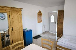 Wohnung mieten in Strandstrasse 15, 18586 Göhren, Einfache gemütliche 1-Raum-Wohnung ohne Küche direkt an der Ostsee in Göhren (WE 7)