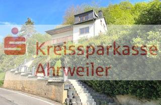 Einfamilienhaus kaufen in 53506 Ahrbrück, Charmantes Einfamilienhaus in erhöhter Lage von Ahrbrück mit traumhafter Aussicht