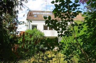 Haus kaufen in 90596 Schwanstetten, Ruhige Lage: Renovierungsbedürftige DHH mit 6 Zi. Schwanstetten / Haus kaufen