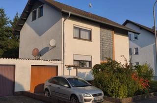 Haus kaufen in 76872 Erlenbach, Geräumiges 9-Zimmer Haus mit Garagen in Erlenbach bei Kandel