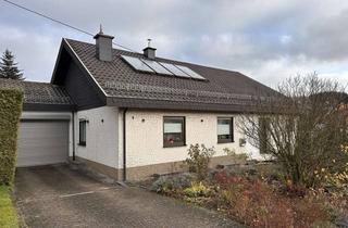 Einfamilienhaus kaufen in 66557 Illingen, Willkommen in Hirzweiler - charmantes Einfamilienhaus mit ELW in schöner Lage!