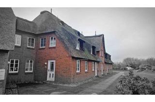 Haus kaufen in 25845 Nordstrand, Reetdach-Refugium auf Nordstrand – nur 200 m bis zur Nordsee“