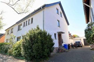 Anlageobjekt in 50389 Wesseling, Wesseling-MITTE: gepflegtes MFH mit bis zu 3 Parteien, Garten, Garage + Stellplatz