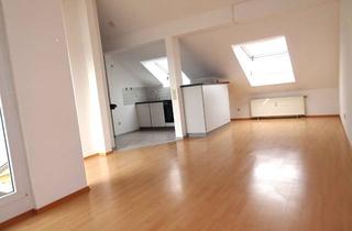 Wohnung kaufen in 89269 Vöhringen, Charmantes 2,5-Zimmer DG - Apartment mit top Aussicht in Vöhringen
