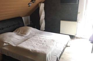 Wohnung kaufen in 74379 Ingersheim, GROßZÜGIGE 3-ZIMMER-DACHGESCHOSSWOHNUNG MIT BALKON IN INGERSHEIM