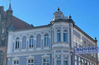 Wohnung kaufen in Knieperstrasse 20, 18439 Altstadt, 5-Zimmer Wohnung mit 160 m² in Stralsund Altstadt, saniert