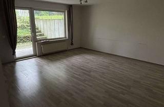 Sozialwohnungen mieten in 46117 Borbeck, Souterrain-Wohnung mit Terrasse - nur mit gültigem WBS -