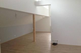 Lofts mieten in Staudernheimerstr. 47, 55566 Bad Sobernheim, Loft-ähnliche Daahgeschosswohnung mit 4 Zimmern , Küche , Bad , Balkon