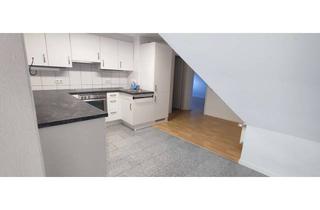 Wohnung mieten in 59872 Meschede, 2-Zi-Dachgeschosswohnung DG, Innenstadt, Stellplatz, Balkon, Einbauküche, Badewanne, Dachboden