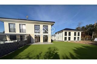Doppelhaushälfte kaufen in 15859 Storkow, Exklusives Neubau-Doppelhaus am See - Energieeffizient & modern