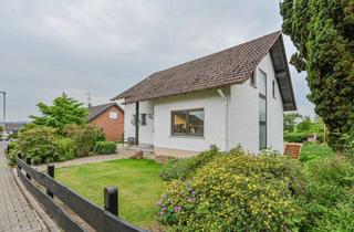 Haus kaufen in 35274 Kirchhain, Wohnen mit Weitblick – Haus mit vielseitigen Nutzungsmöglichkeiten