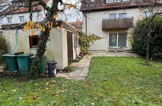 Doppelhaushälfte kaufen in 70327 Luginsland, Modernisierte Doppelhaushälfte in guter, ruhiger Wohnlage von Stuttgart-Luginsland!