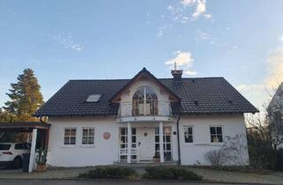 Haus kaufen in Jörglestraße 13, 72661 Grafenberg, Exclusives Wohnhaus in Toplage am Berg mit Aussicht