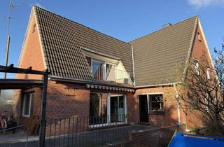 Haus kaufen in 24784 Westerrönfeld, Schön großzügiges und familiengerechtes Zweifamilienhaus mit zwei Garagen und Garten!!