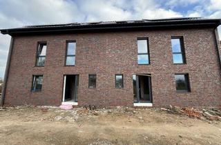 Haus mieten in 46399 Bocholt, Neubau, DHH mit Garten