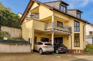 Anlageobjekt in 63607 Wächtersbach, Gehobenes Zwei- bis Dreifamilienhaus mit 4 Stellplätzen & Doppelgarage im Neubaugebiet