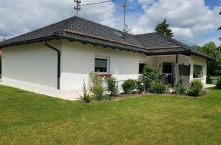 Einfamilienhaus kaufen in 86853 Langerringen, ***Rohdiamant*** Mit Mut zur energetischen Modernisierung glänzt dieser Bungalow in neuem Schein