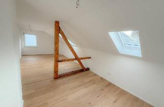 Wohnung kaufen in 72202 Nagold, Nagold - Stilvolle 4-Zimmer Dachgeschosswohnung im Herzen Nagolds