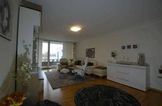 Wohnung kaufen in 29221 Celle, Vermietete 2-Zi-Wohnung mit Balkon, Keller, Fahrstuhl u. TG-Stellplatz