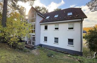 Wohnung kaufen in 16540 Hohen Neuendorf, Vermietete Dachgeschosswohnung in grüner und ruhiger Wohnlage ***Laminat***EBK***