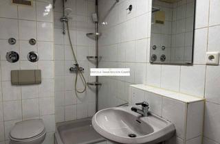 Wohnung kaufen in 71696 Möglingen, Schicke kleine, renovierungsbedürftige DG-Wohnung