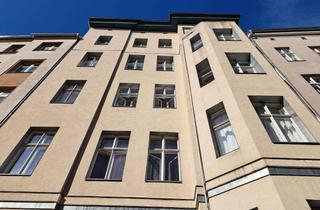 Wohnung kaufen in Kurfürstenstraße, 10785 Tiergarten, Gepflegte, geräumige und leerstehende 2-Zimmer-Wohnung