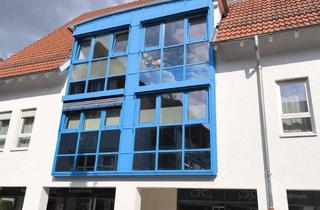 Wohnung kaufen in 71088 Holzgerlingen, Zentrale, helle 3-Zimmer-Wohnung mit Wintergarten und Einbauküche