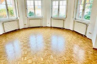 Wohnung mieten in 61267 Neu-Anspach, Helle Wohnung mit großem Wohnbereich und einer charmanten Erkerfront!