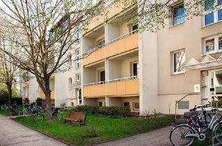 Wohnung mieten in Lindenstraße 34, 39218 Schönebeck, Sanierte Dachgeschosswohnung mit Blick auf den Kurpark!