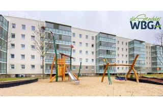 Wohnung mieten in Robert-Dittmann-Straße, 39576 Stendal, Große 1-Raum-Wohnung mit Wintergartenbalkon und Dusche