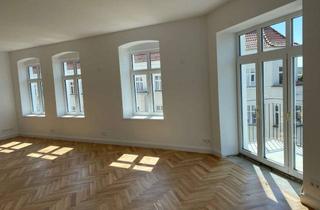 Wohnung mieten in Warschauer Straße 65, 10243 Friedrichshain, Sanierte 3-Zimmerwohnung (unbefristet)