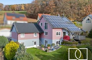 Einfamilienhaus kaufen in 95490 Mistelgau, Panoramablick ins Tal! Modernisiertes Einfamilienhaus mit Einliegerwohnung und traumhaftem Garten