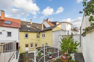Haus kaufen in 55218 Ingelheim, Ihre Chance: Sanierungsobjekt mit Charme im Herzen von Ober-Ingelheim