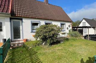 Doppelhaushälfte kaufen in Mittelweg 11, 21481 Lauenburg, Handwerker aufgepasst - Doppelhaushälfte mit großem Garten