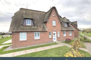 Reihenhaus kaufen in 25845 Nordstrand, Nordstrand: Wohnung im Reihenhaus-Charakter unter Reet direkt hinter dem Deich