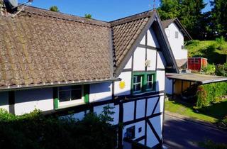 Haus kaufen in 53343 Wachtberg, "Charaktervolles Haus in Wachtberg-Pech - geprägt vom Geist des Europa Journalisten Jürgen Wahl"