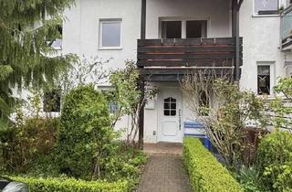 Reihenhaus kaufen in 08280 Aue, Charmantes Reihenhaus mit Garten in 08280 Aue + Garagen